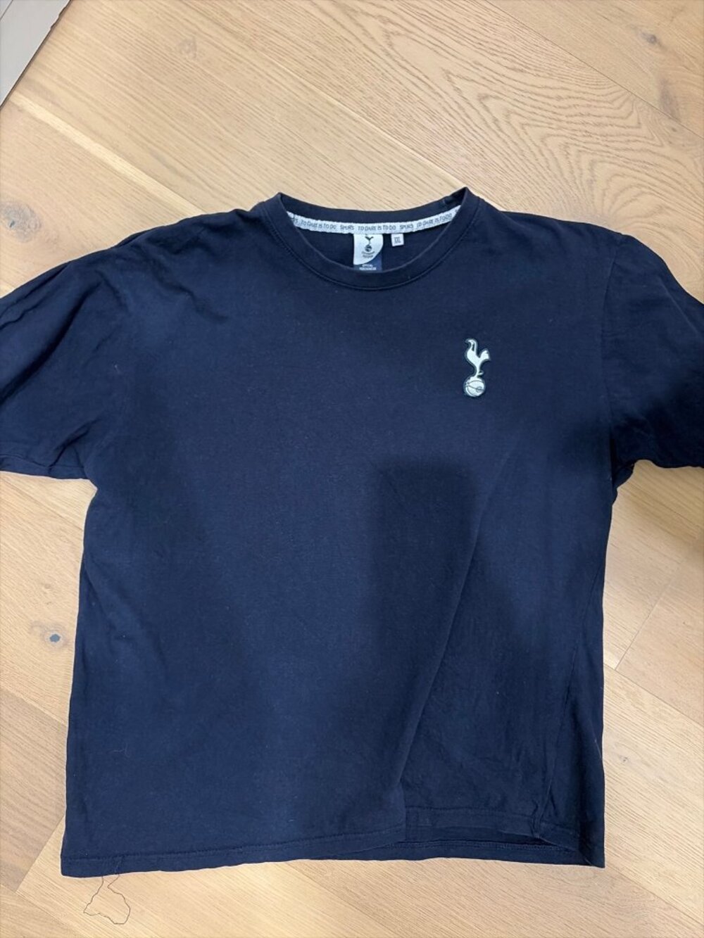 Tottenham Hotspur Official Tee Men's XXL Navy Embroidered Cockerel Crest